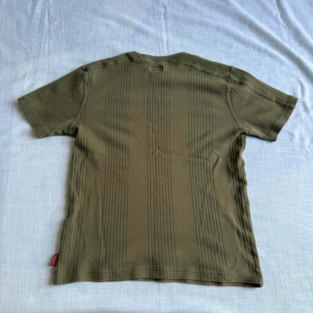 Vintage Y2K Guess Ribbed Crewneck T-Shirt Olive Green - Picture 4 of 4